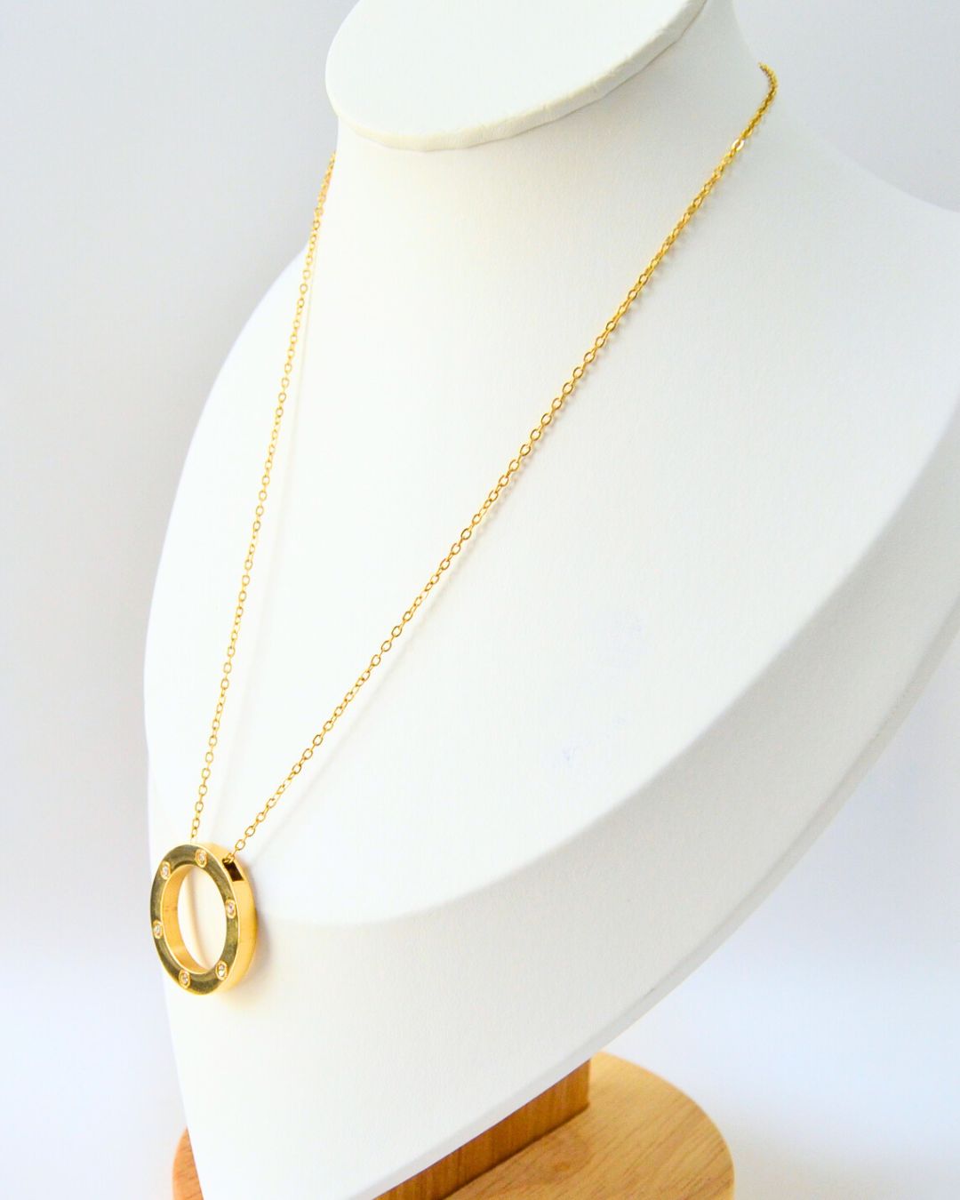 Elegance Hollow Circle Pendant Necklace