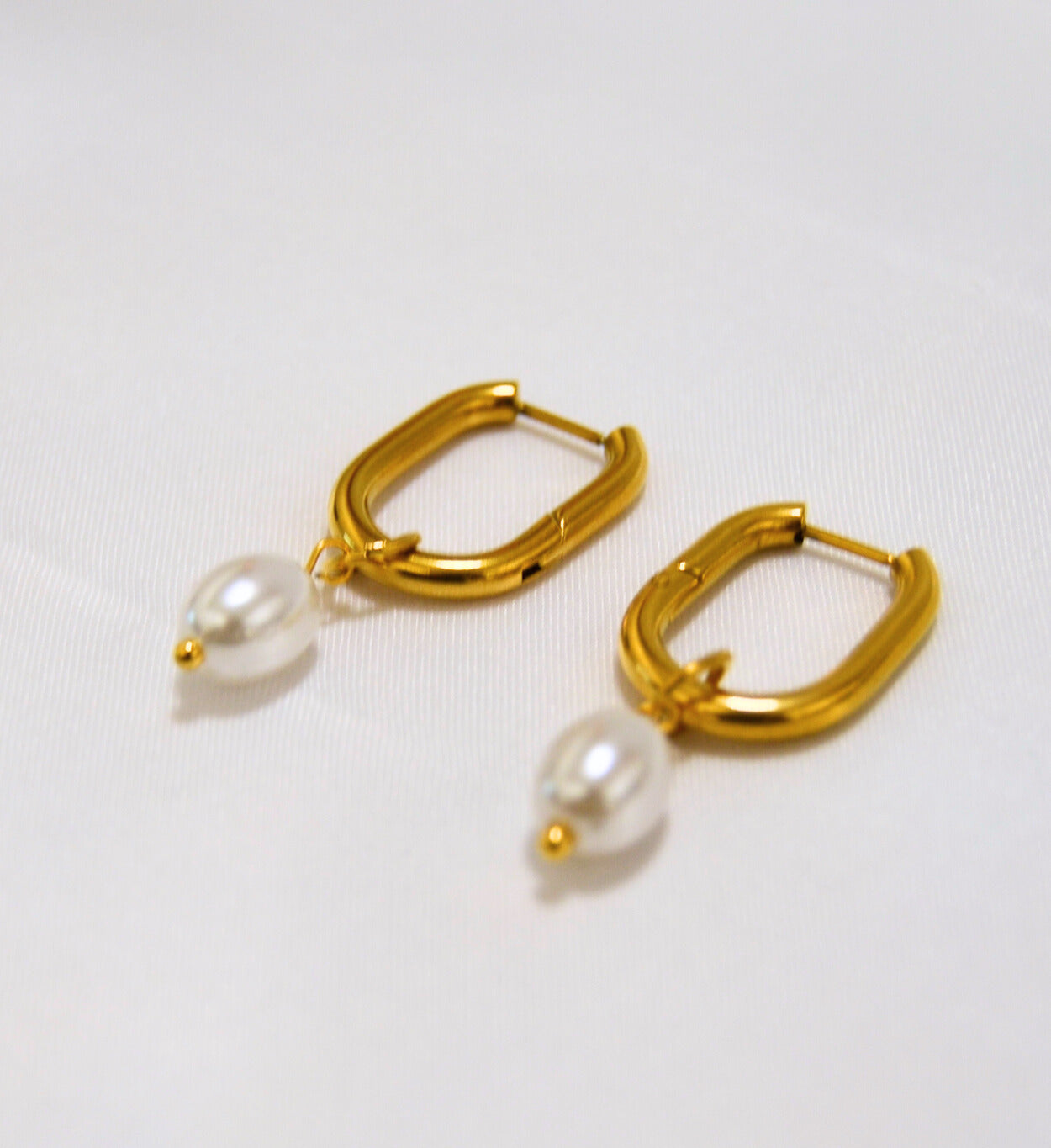 pearl drop earrings, gold plated earrings, andaazs