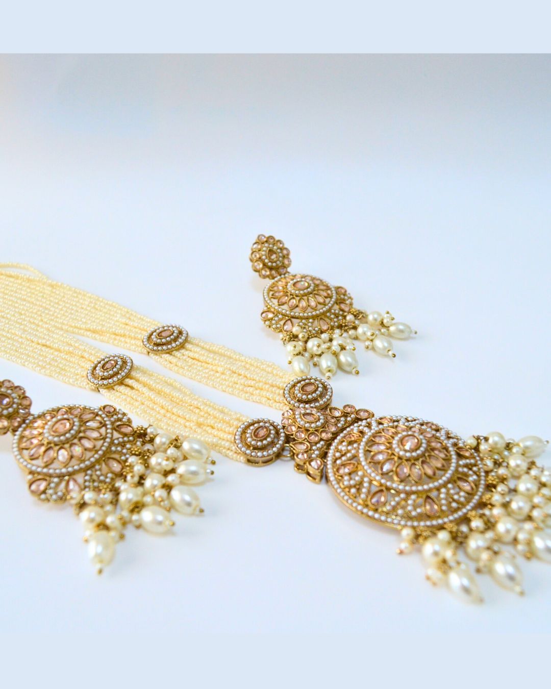 Malika Pearl Pendant Set White