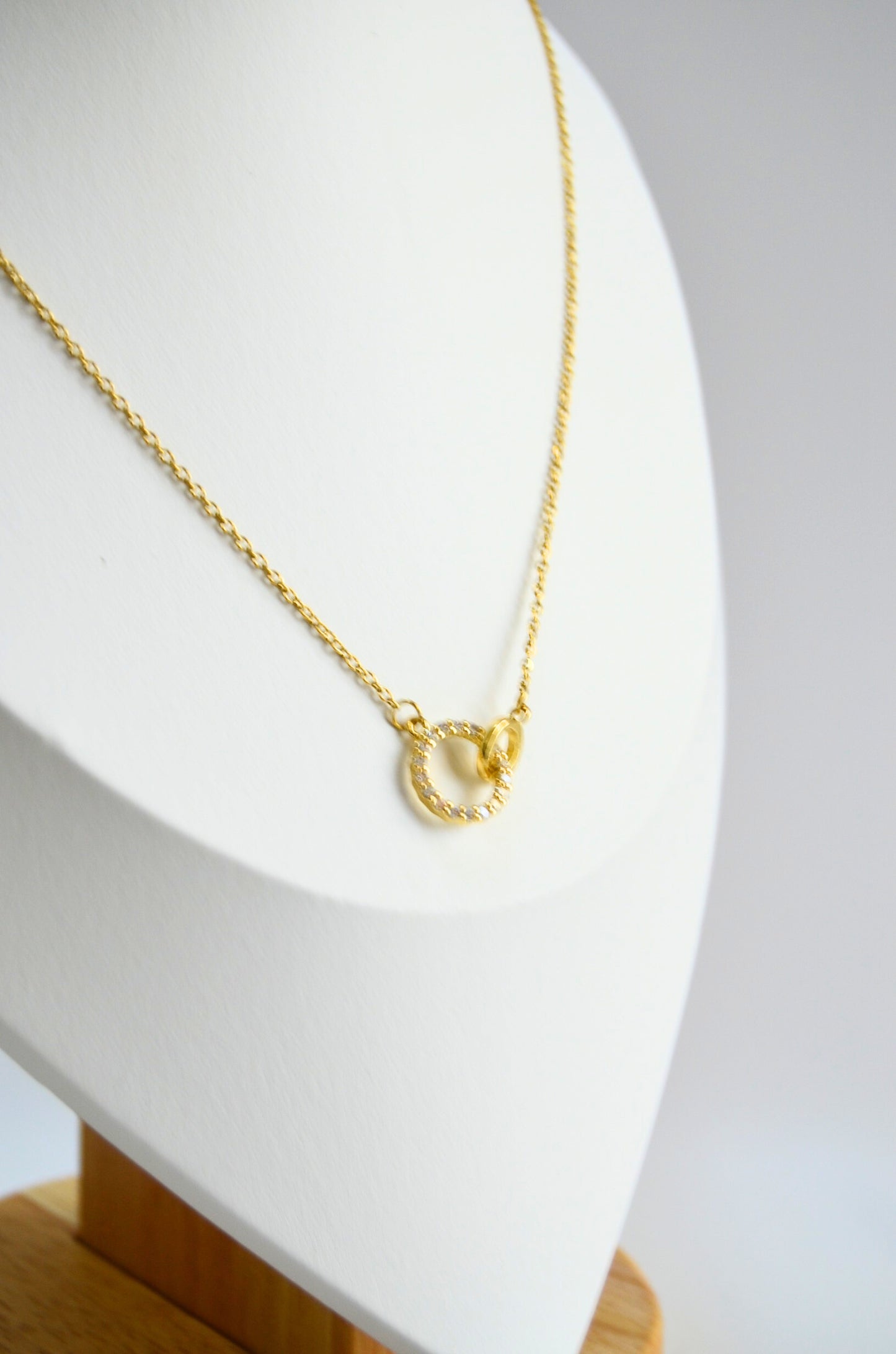 gold plated necklace with pendant, andaazs