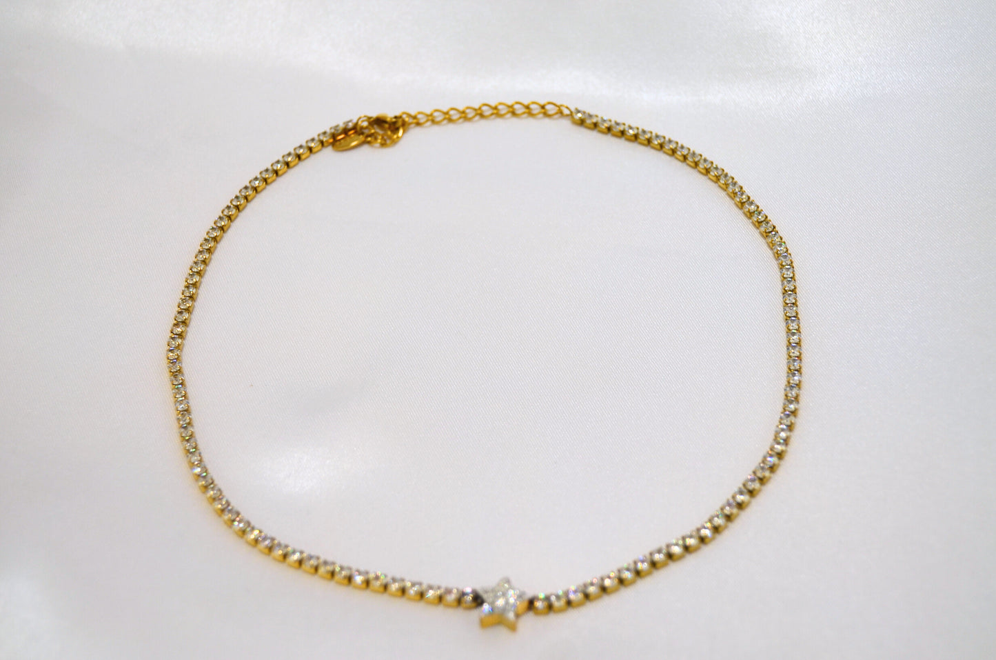 tennis necklace, pendant necklace