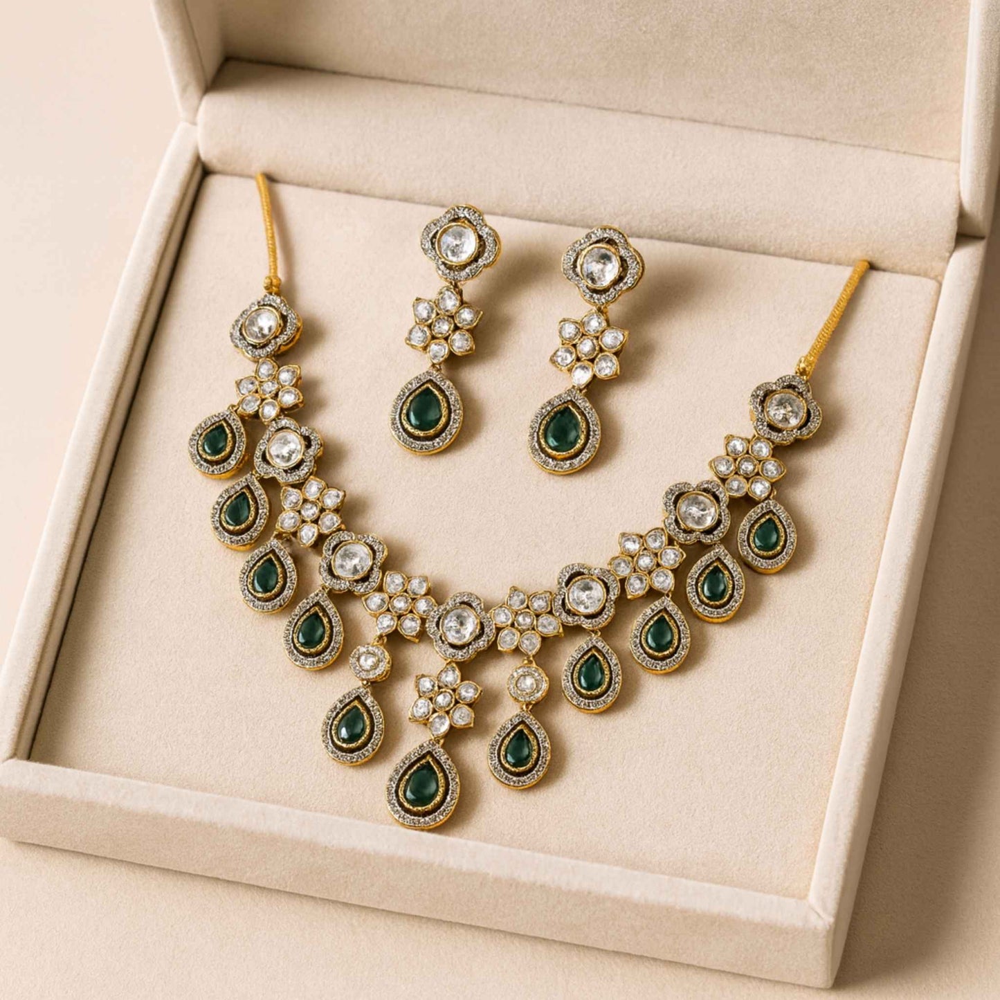 Kavya Kundan Zircona Necklace Set Green
