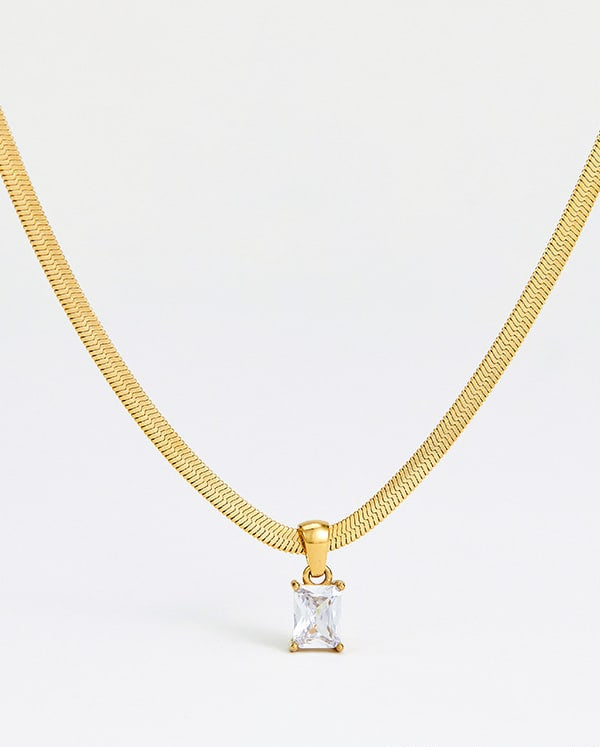 Elegance Chain Pendant Necklace (3 colors)