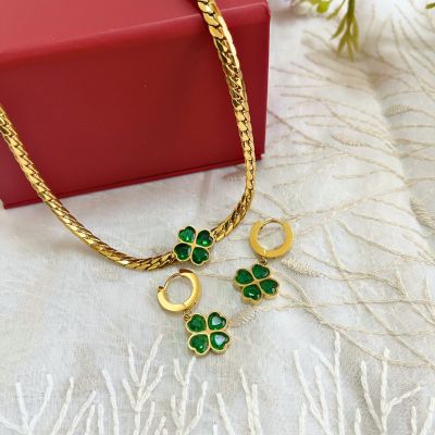 Floral Essence Elegant Emerald Necklace & Earrings Set