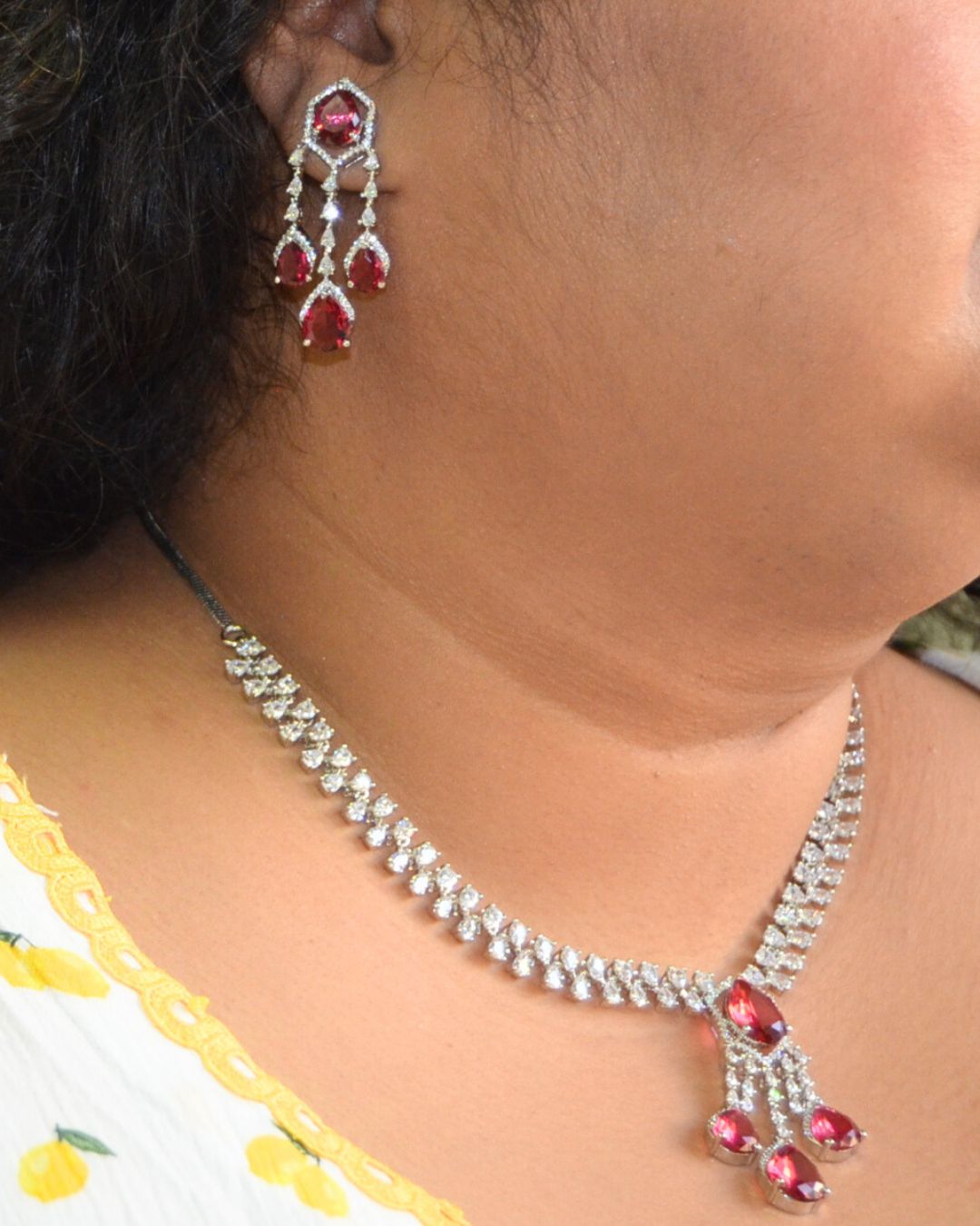 Camelia Zirconia Necklace set Magenta