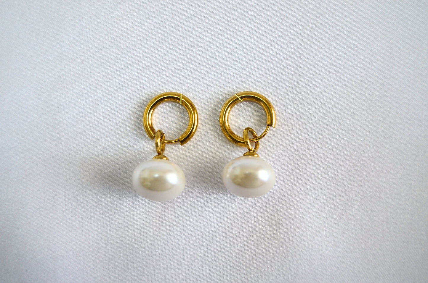 Mystic Pearl Round Drop Earrings