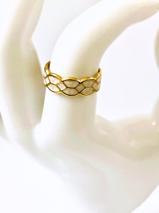 Eclipse Gold and White Zigzag Ring