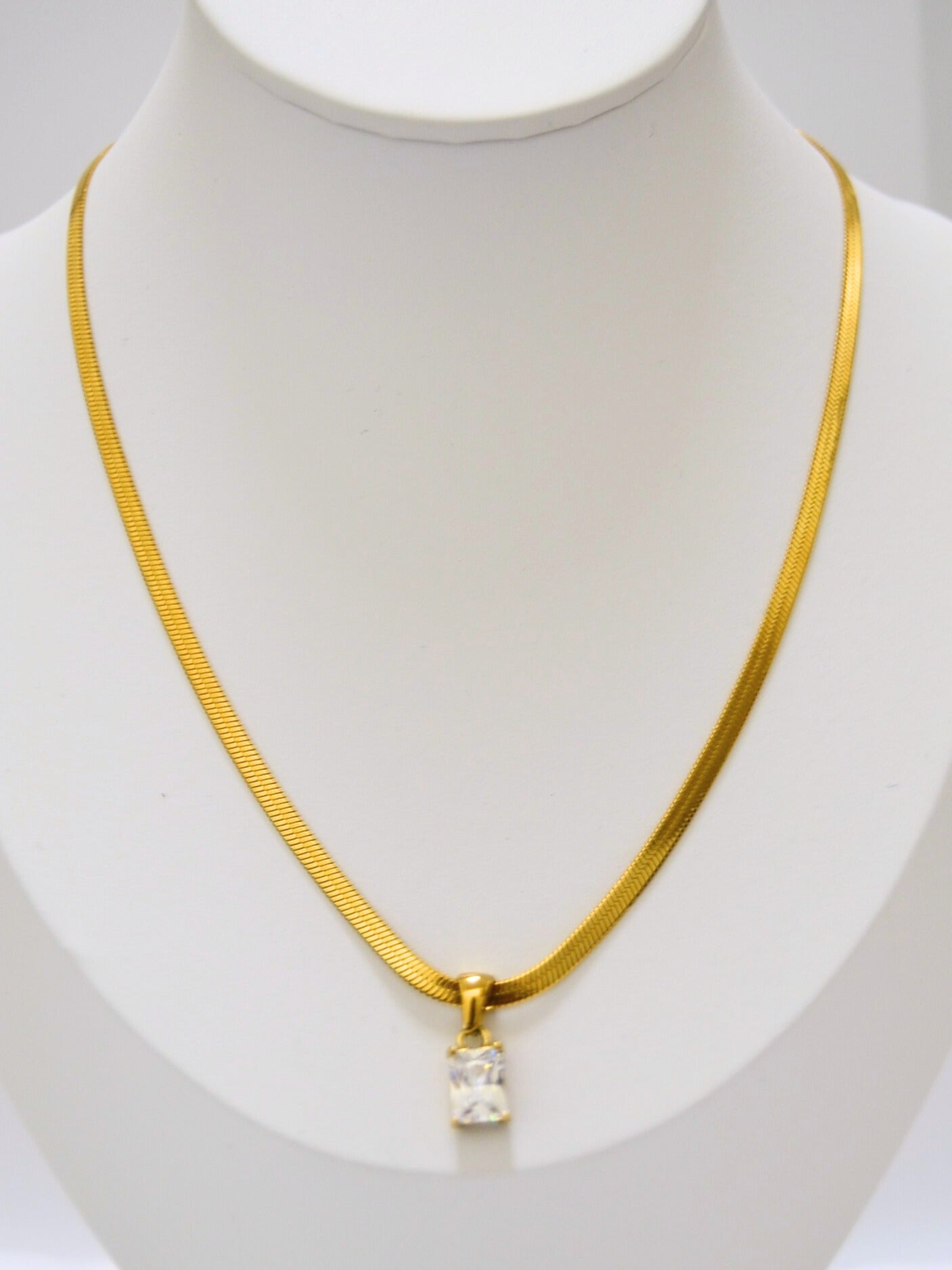 Elegance Long Chain Pendant Necklace