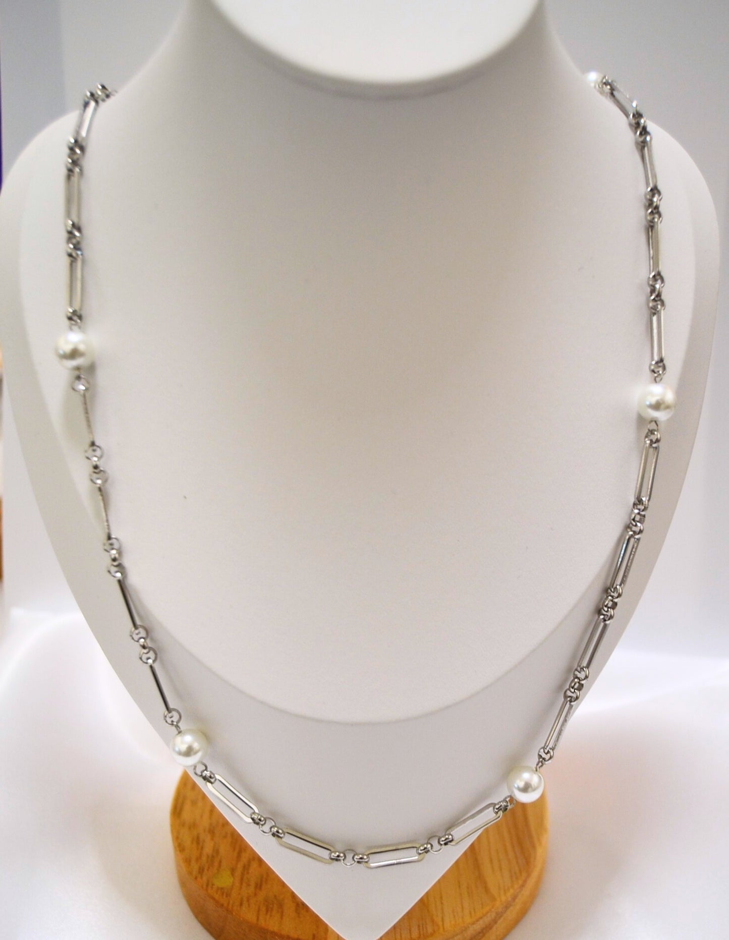 Aura Long Chain with Pearl Necklace