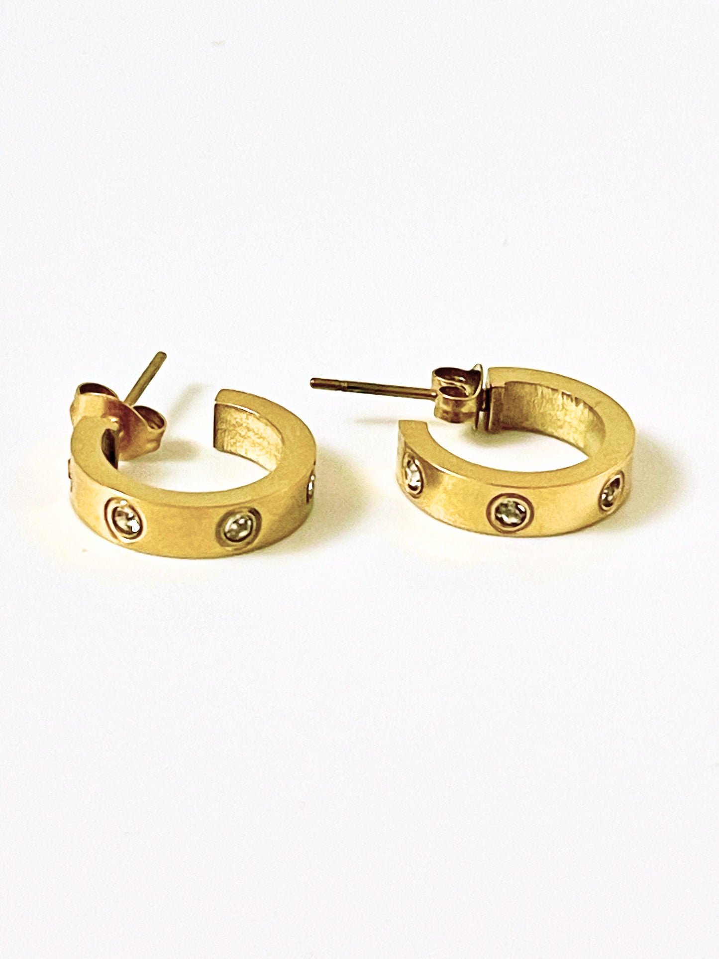 Elegance Bangle & Huggie Earrings