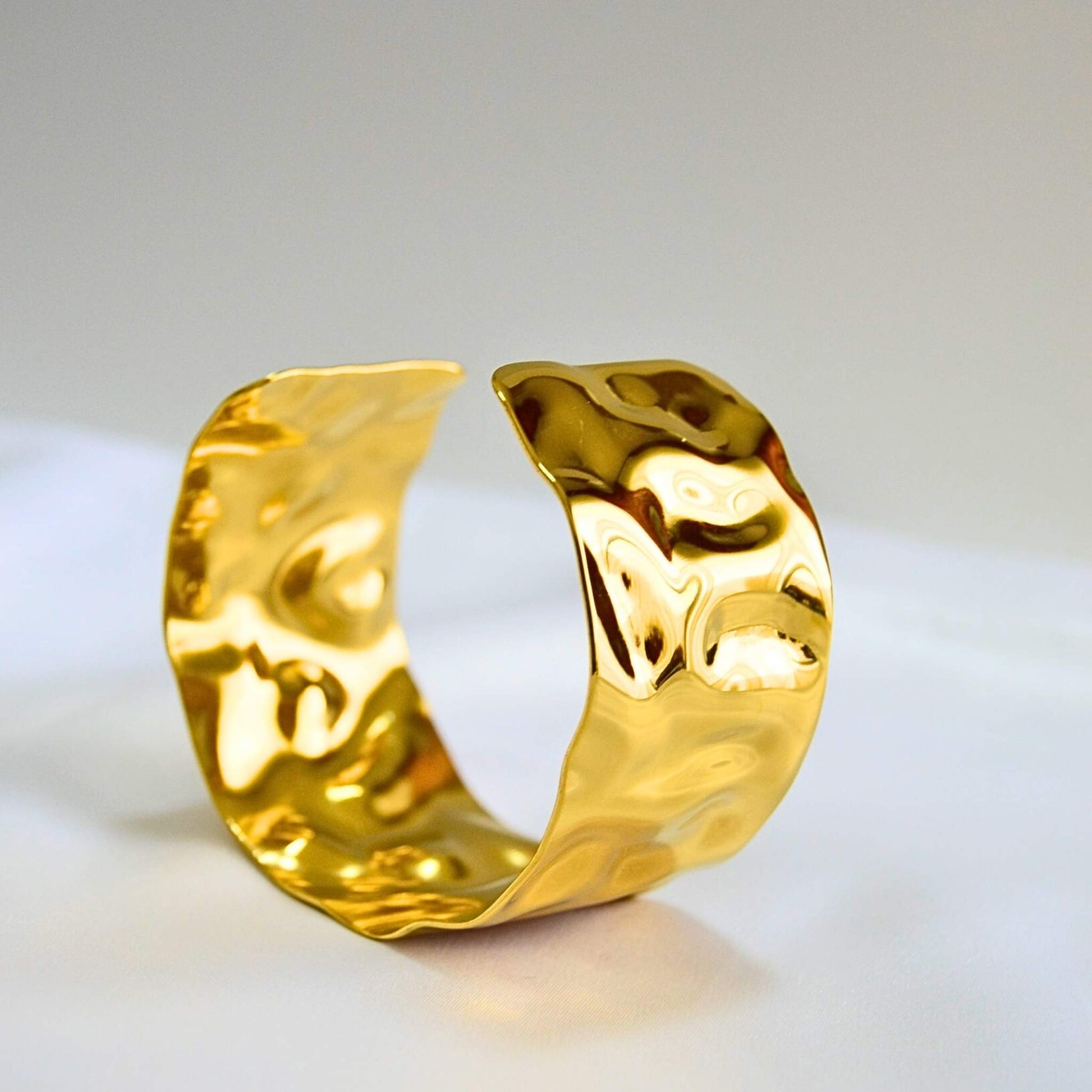 cuff bracelet | andaazs