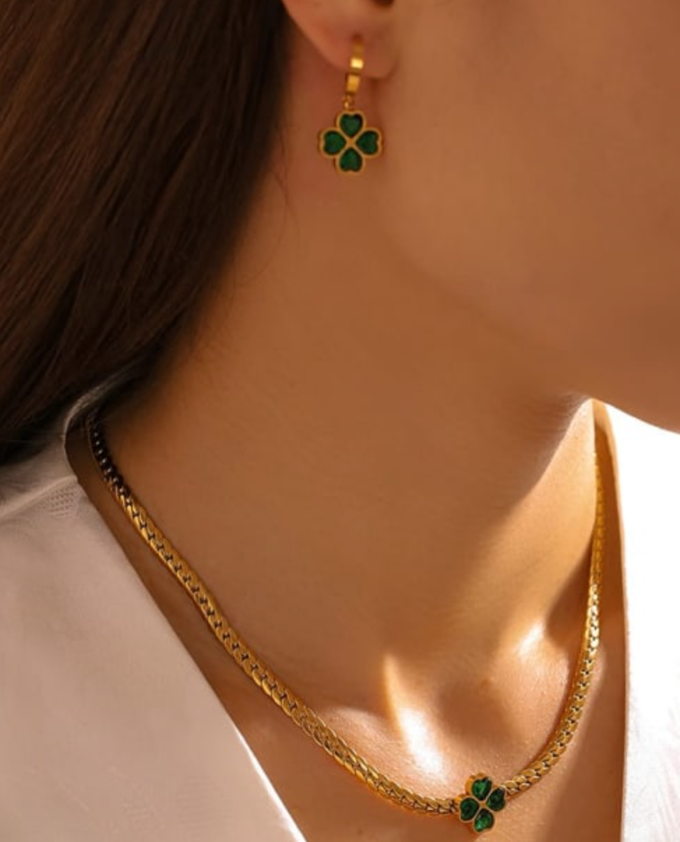 Floral Essence Elegant Emerald Earrings