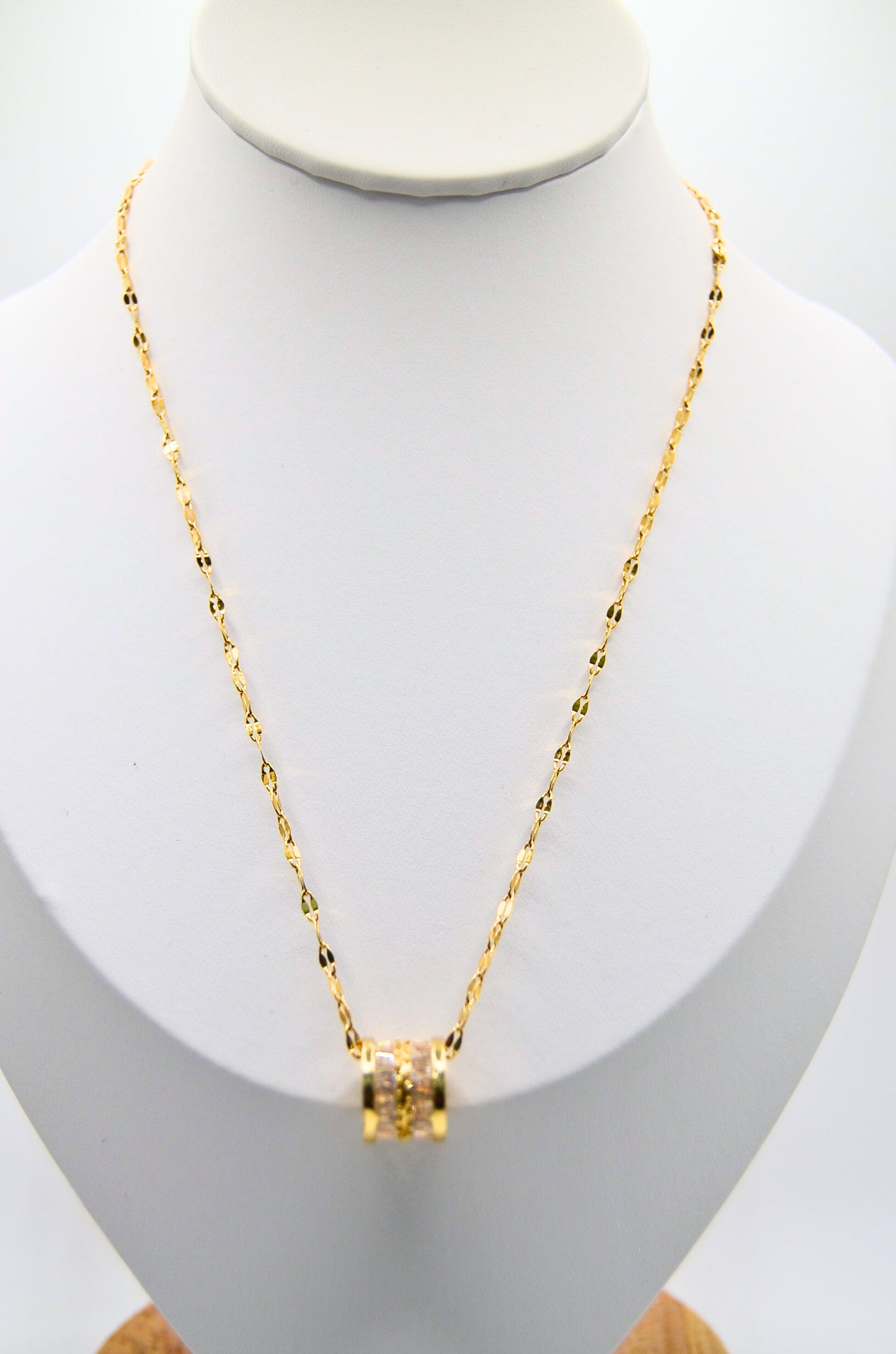 Elegance Gold Necklace with Cylindrical Locket